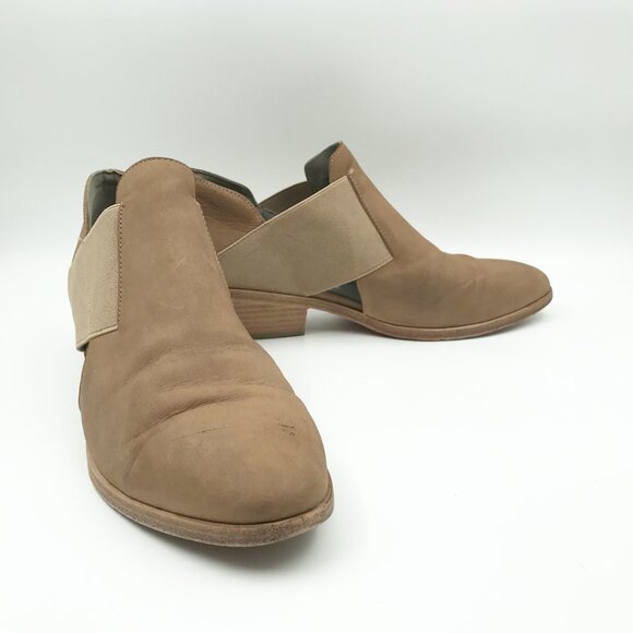 EILEEN FISHER Tan Leather Pointed Toe Slip On Block Heel Ankle Boots Womens 8.5 - Picture 1 of 11